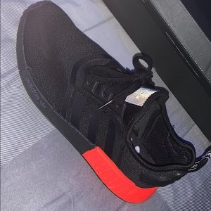 NMD_R1 Solar red